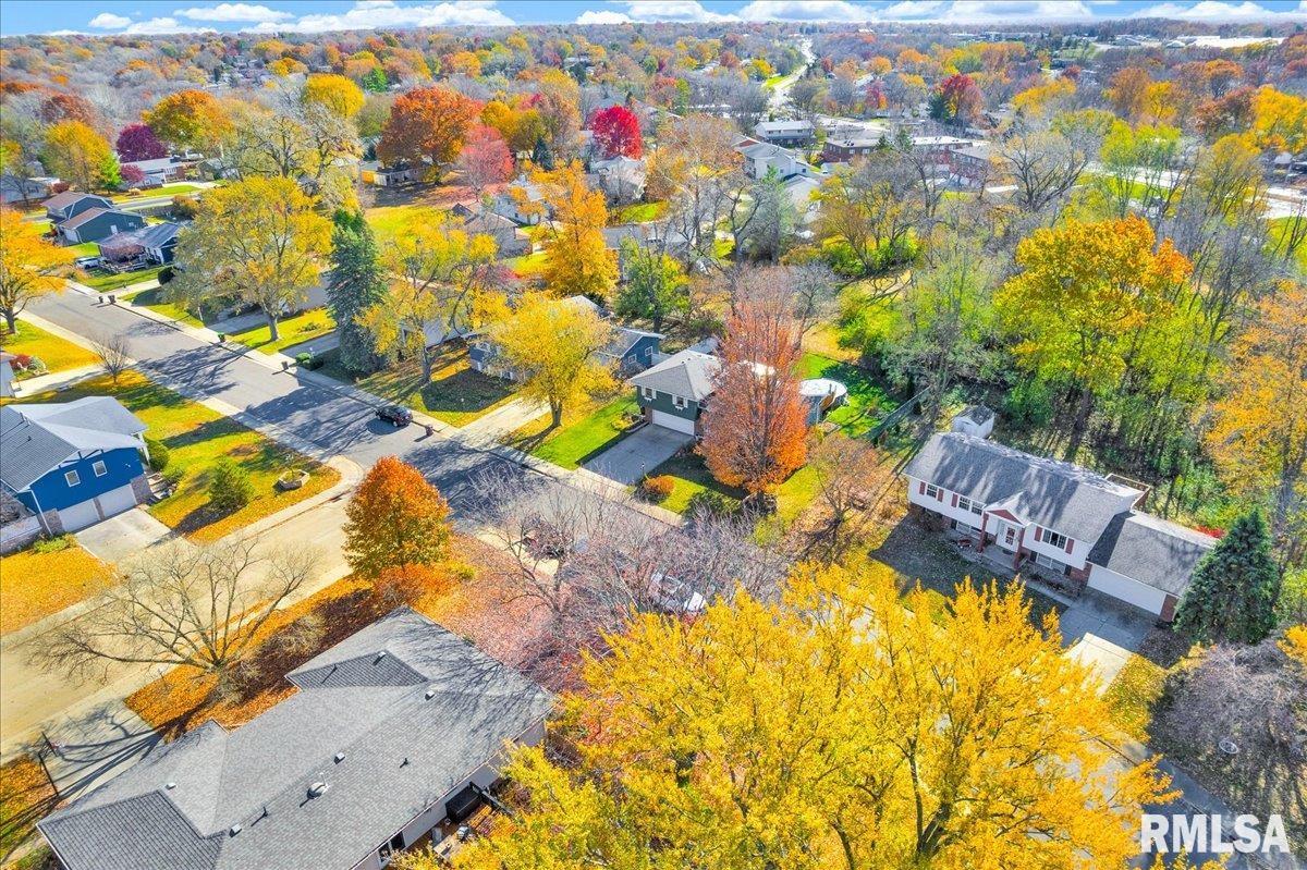 1720 West Queens Court Road Peoria, IL 61614 - Photo 34 of 39