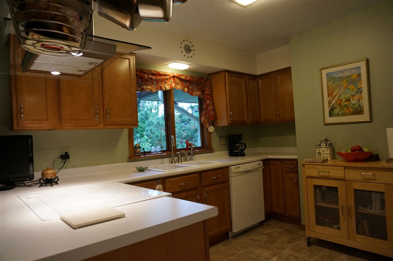 4615 Spring Creek Road Rockford, IL 61107 - Photo 9 of 14