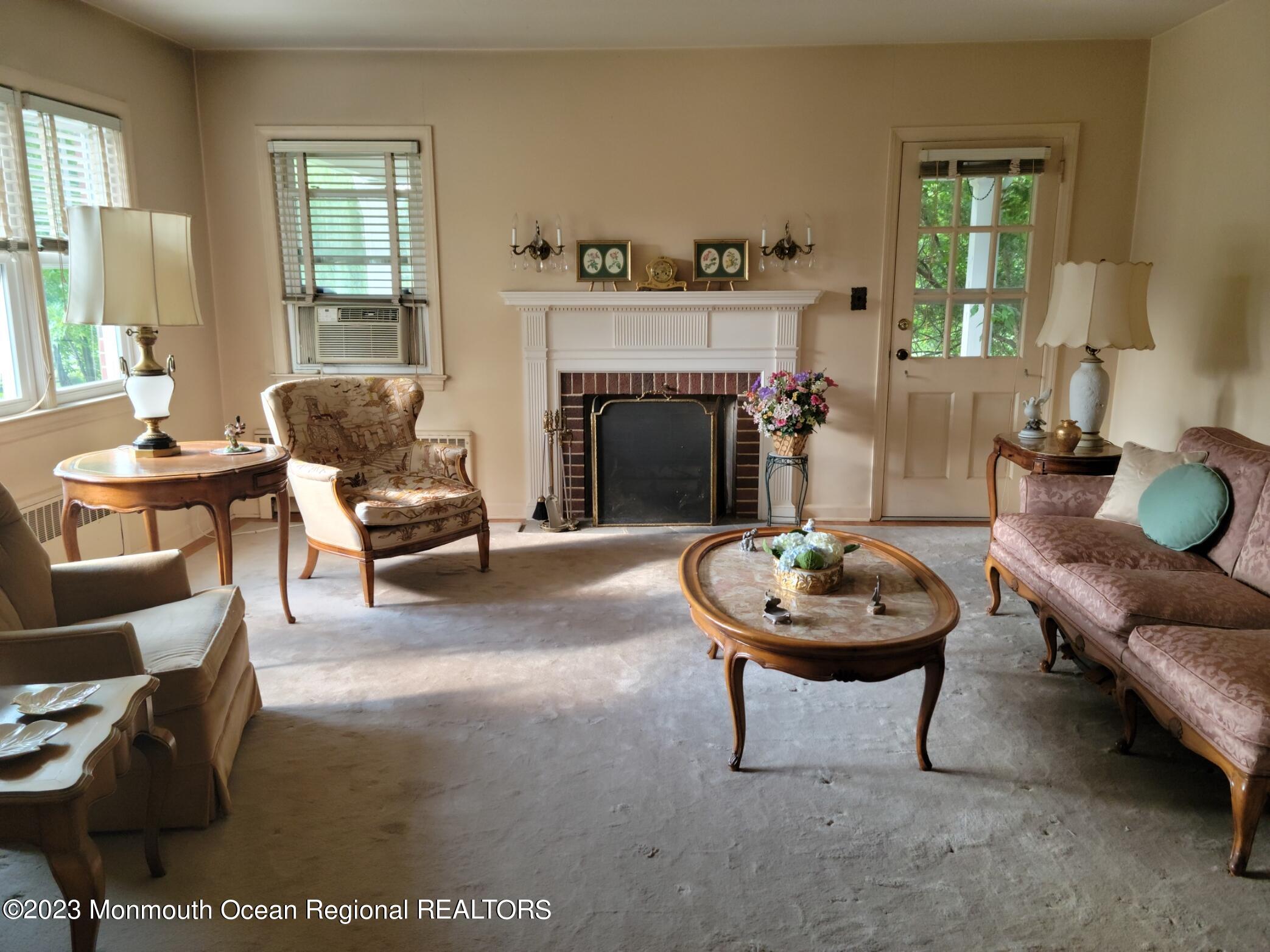 289 Broad Street Matawan, NJ 07747 - Photo 5 of 23 LR NICE