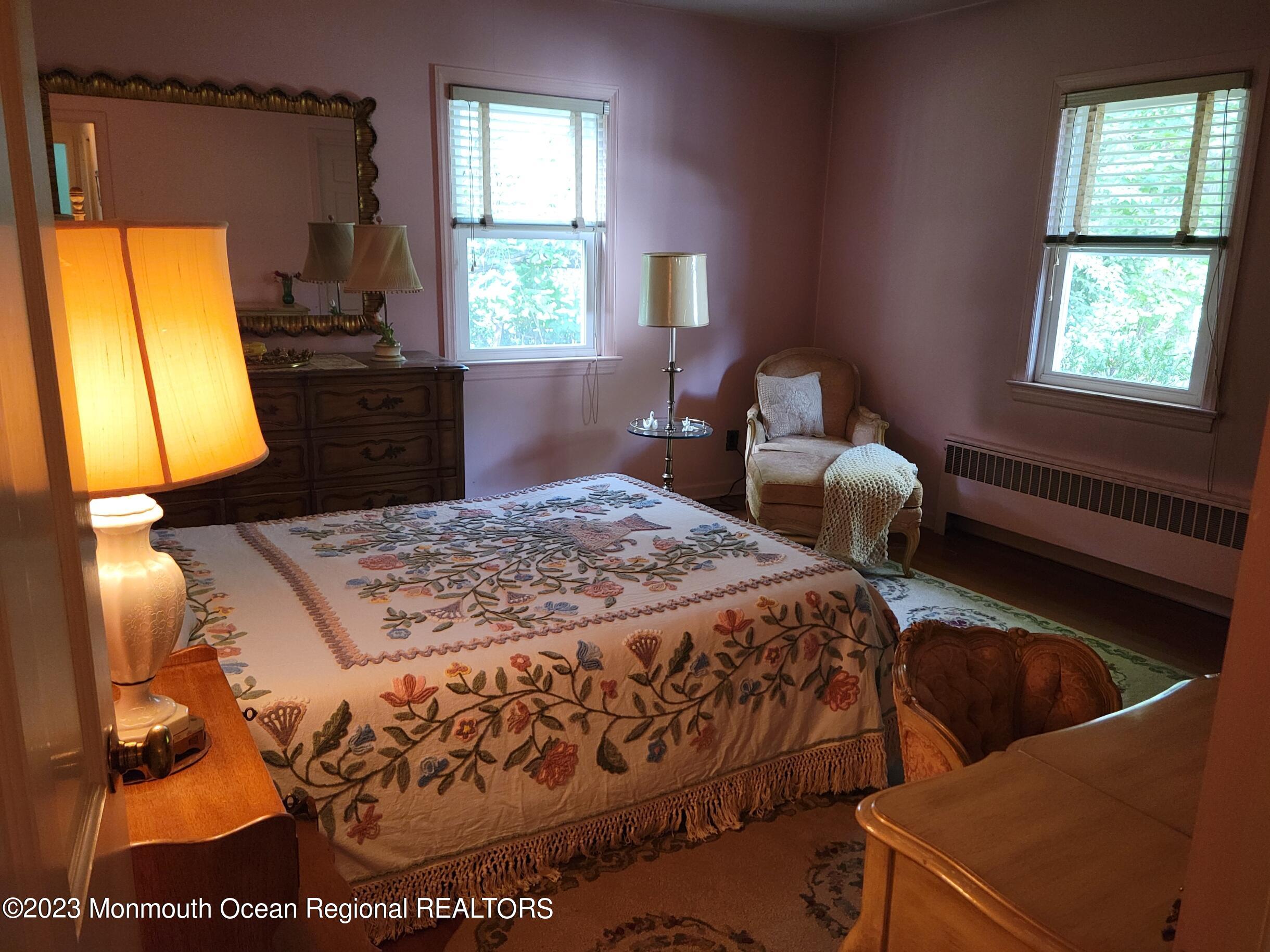 289 Broad Street Matawan, NJ 07747 - Photo 10 of 23 MASTER BEDRM 4