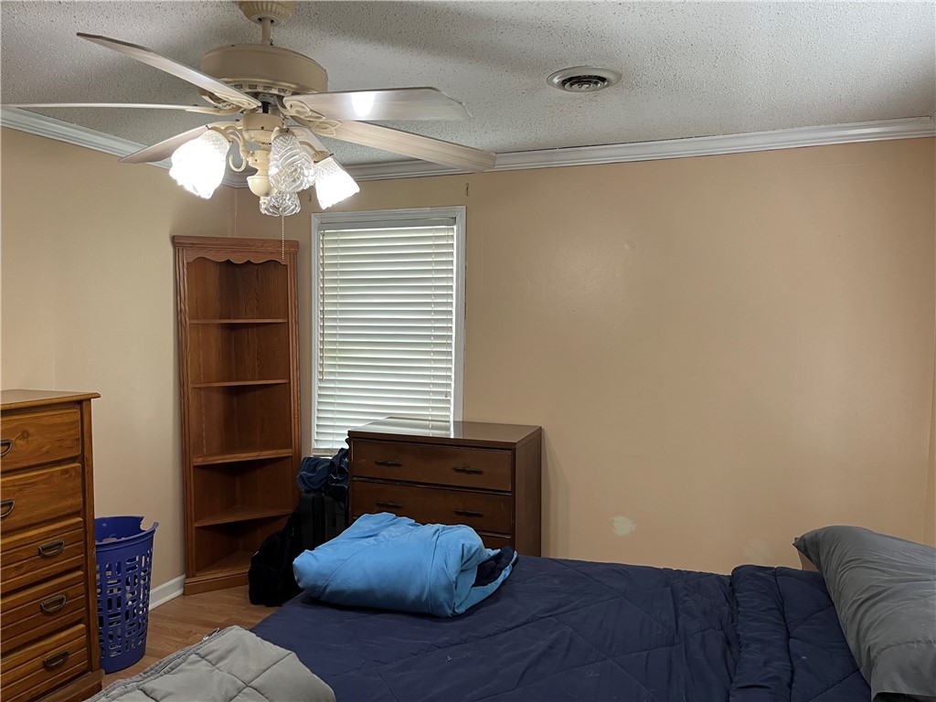 4037 Highway 252 Honea Path, SC 29654 - Photo 15 of 38 master bedroom