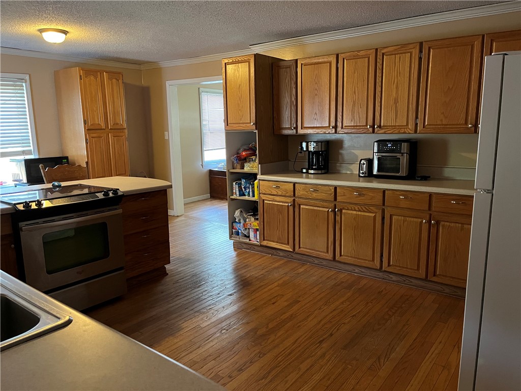 4037 Highway 252 Honea Path, SC 29654 - Photo 26 of 38 kitchen