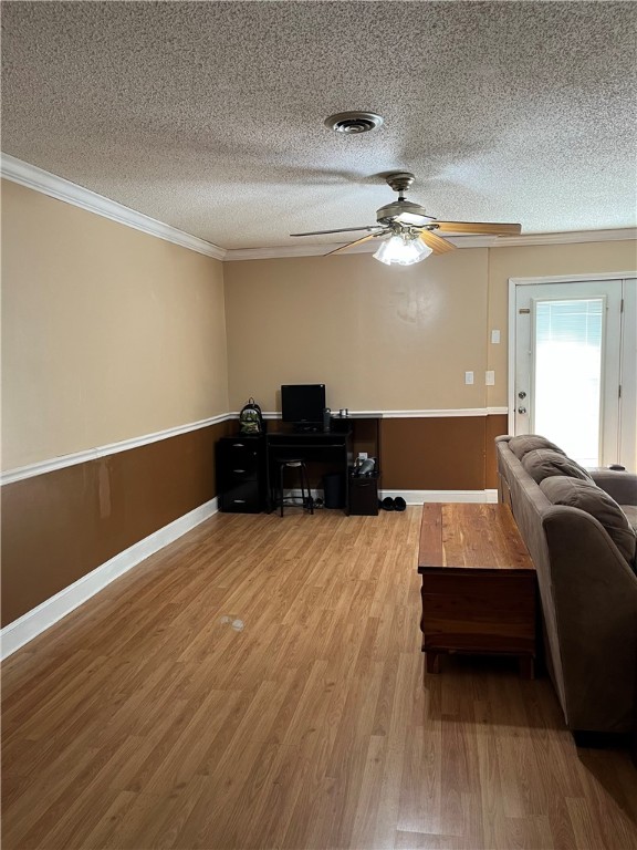 4037 Highway 252 Honea Path, SC 29654 - Photo 34 of 38 Living room