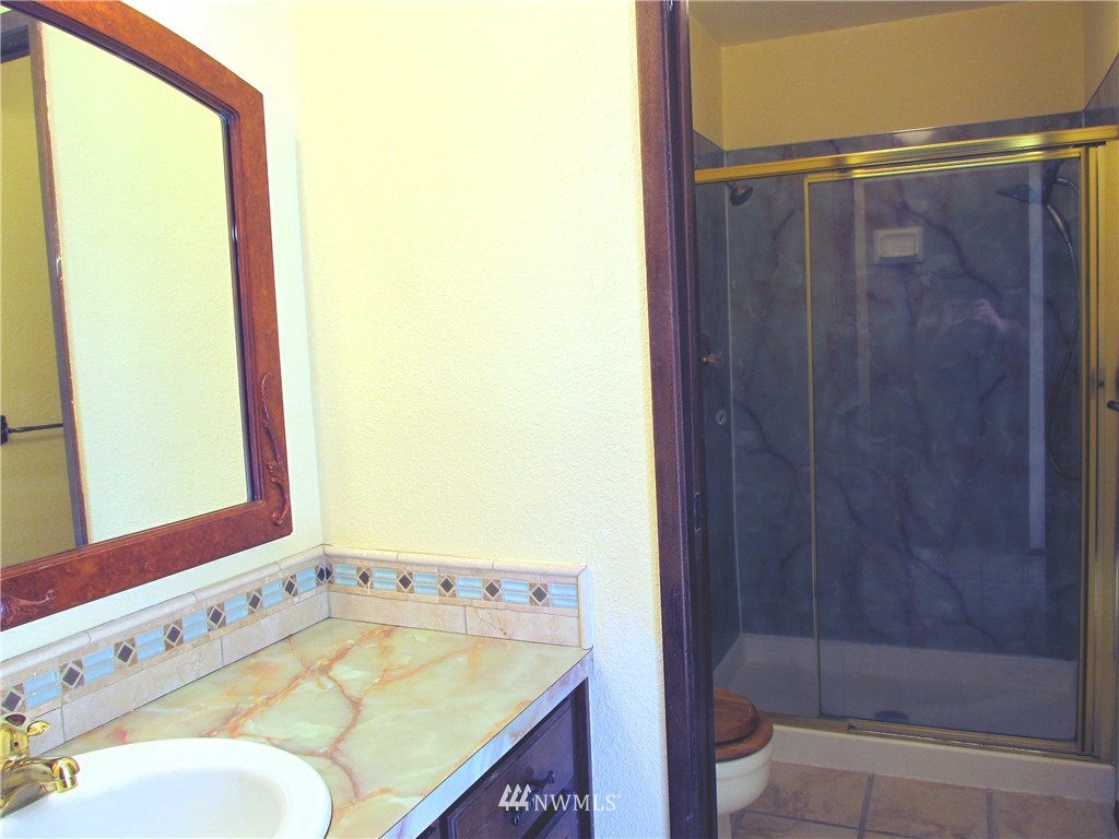14030 Southeast 141st Street Renton, WA 98059 - Photo 12 of 23 Gallery Image 12