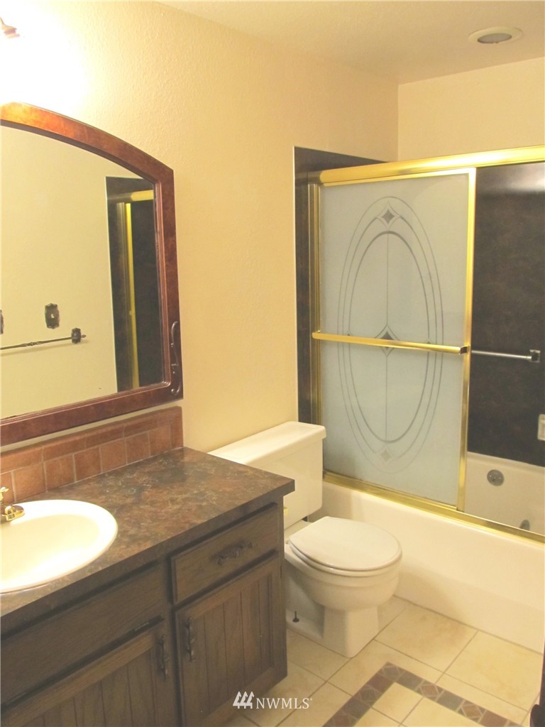 14030 Southeast 141st Street Renton, WA 98059 - Photo 14 of 23 Gallery Image 14
