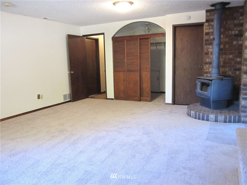 14030 Southeast 141st Street Renton, WA 98059 - Photo 16 of 23 Gallery Image 16