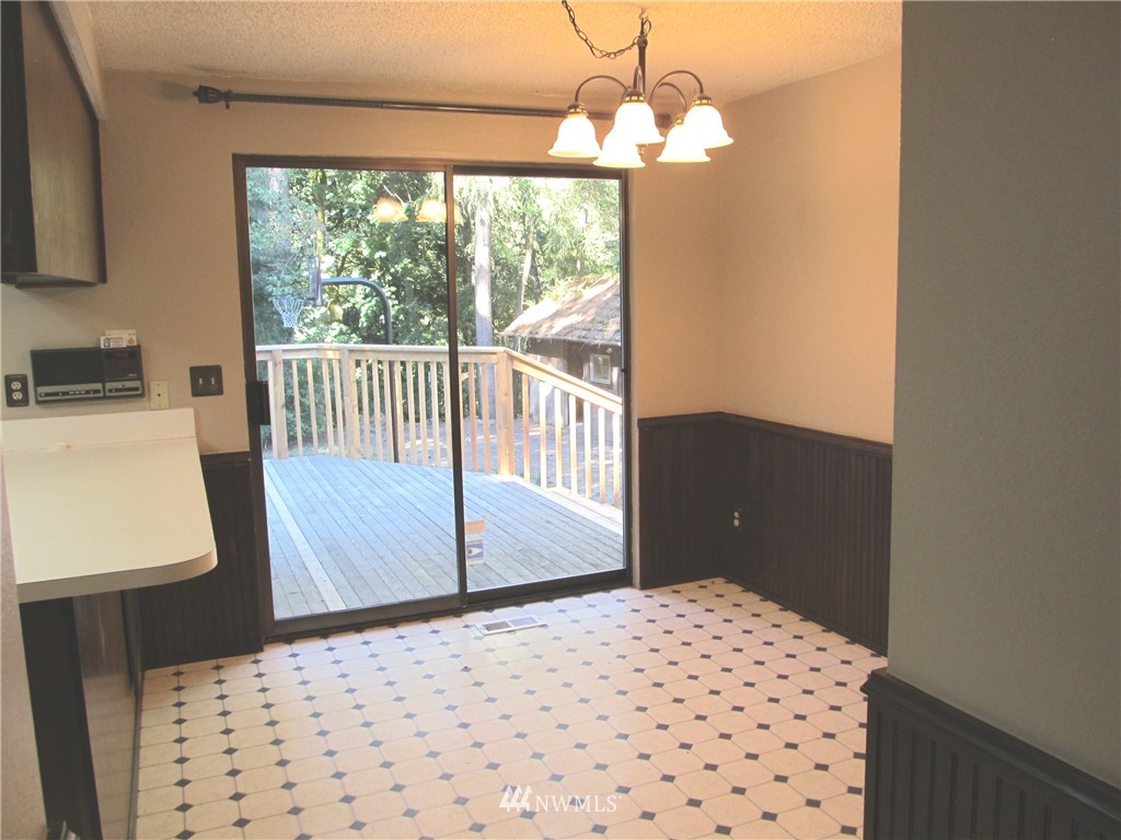 14030 Southeast 141st Street Renton, WA 98059 - Photo 10 of 23 Gallery Image 10