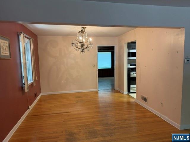 1008 Windsor Road Teaneck, NJ 07666 - Photo 4 of 21