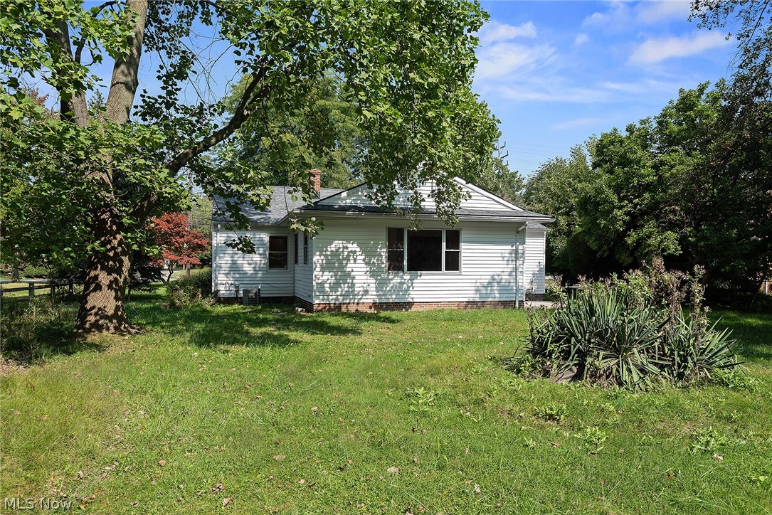 5436 Highland Road Cleveland, OH 44143 - Photo 5 of 28