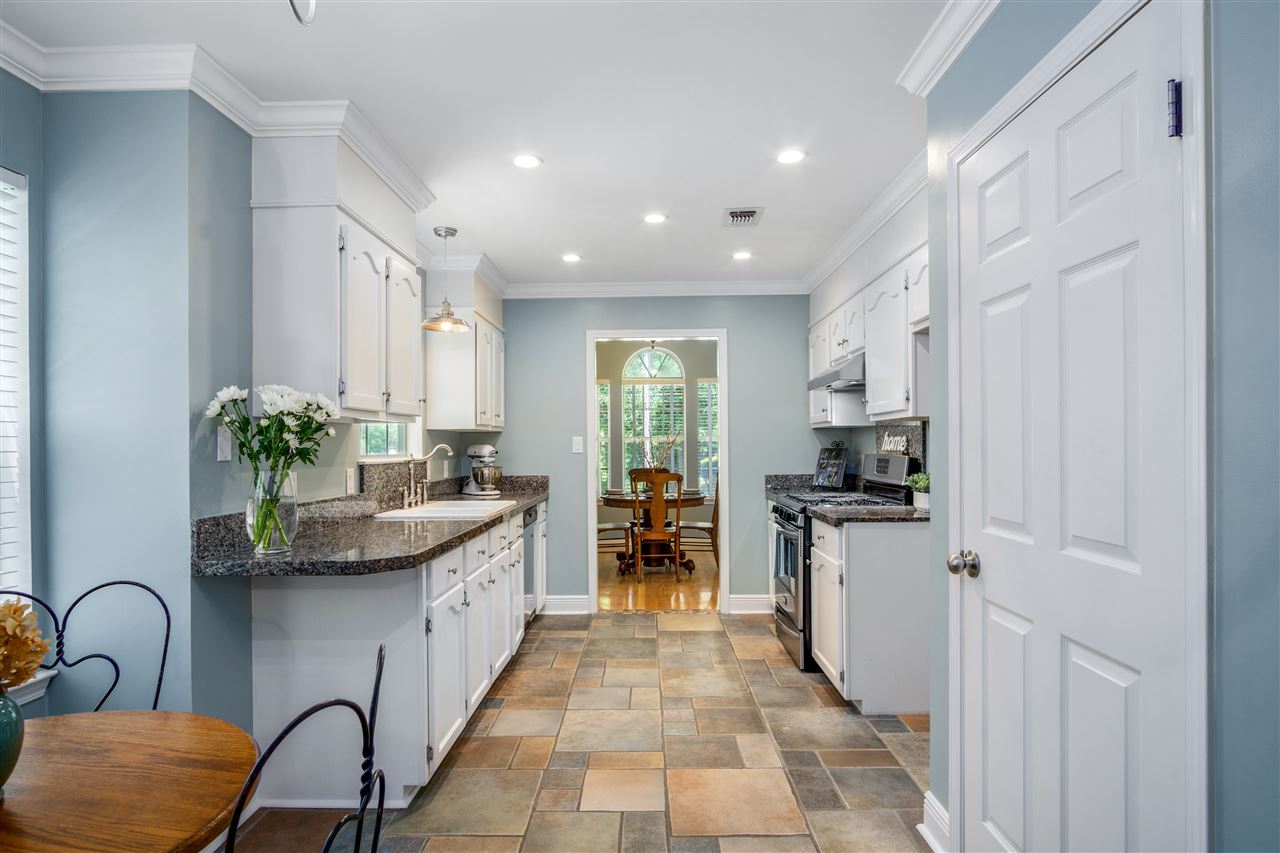 596 Bon Secour Avenue Fairhope, AL 36532 - Photo 10 of 32