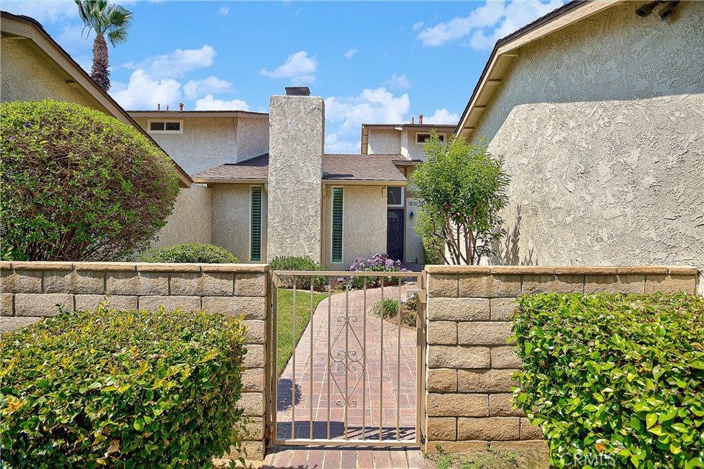 2663 Doubletree Riverside, CA 92506 - Photo 3 of 50