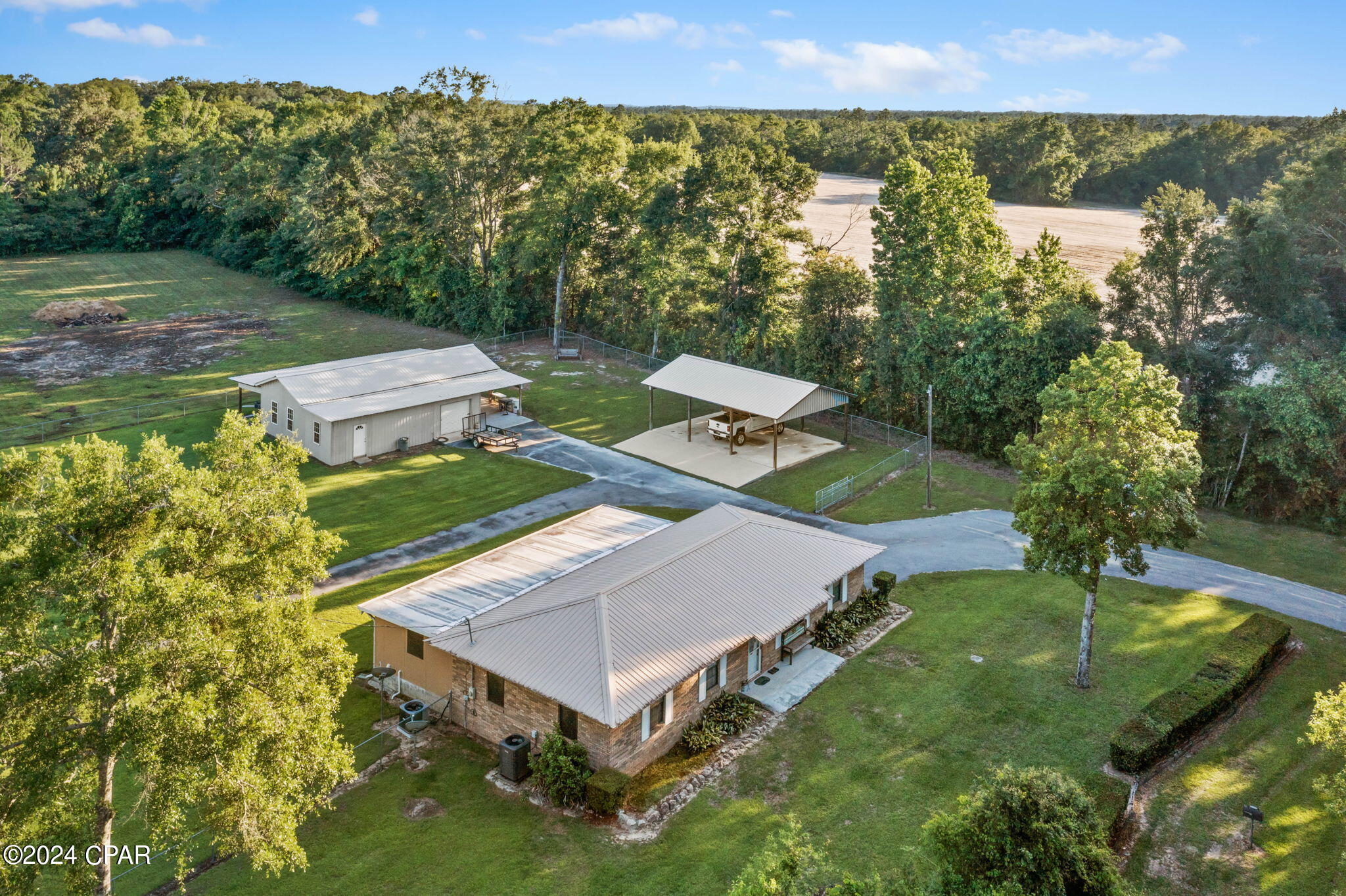 4407 Simmons Road Caryville, FL 32427 - Photo 5 of 36 Gallery Image 5