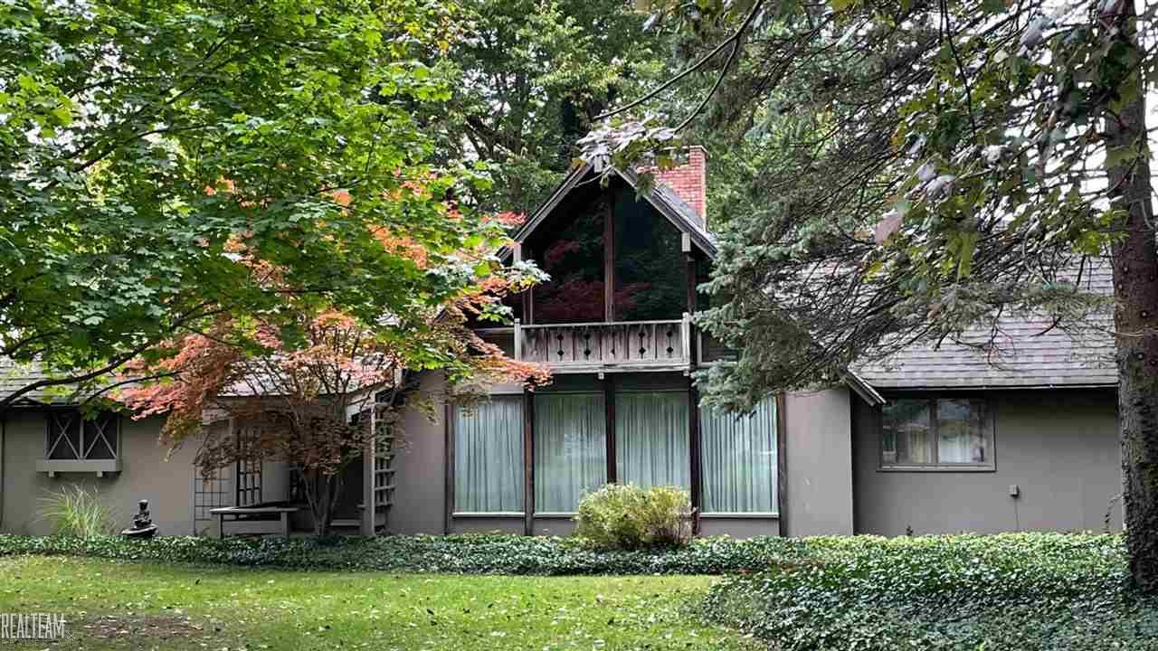 38505 Riverside Drive Clinton Township, MI 48036 - Photo 4 of 39 50059321-4.JPG