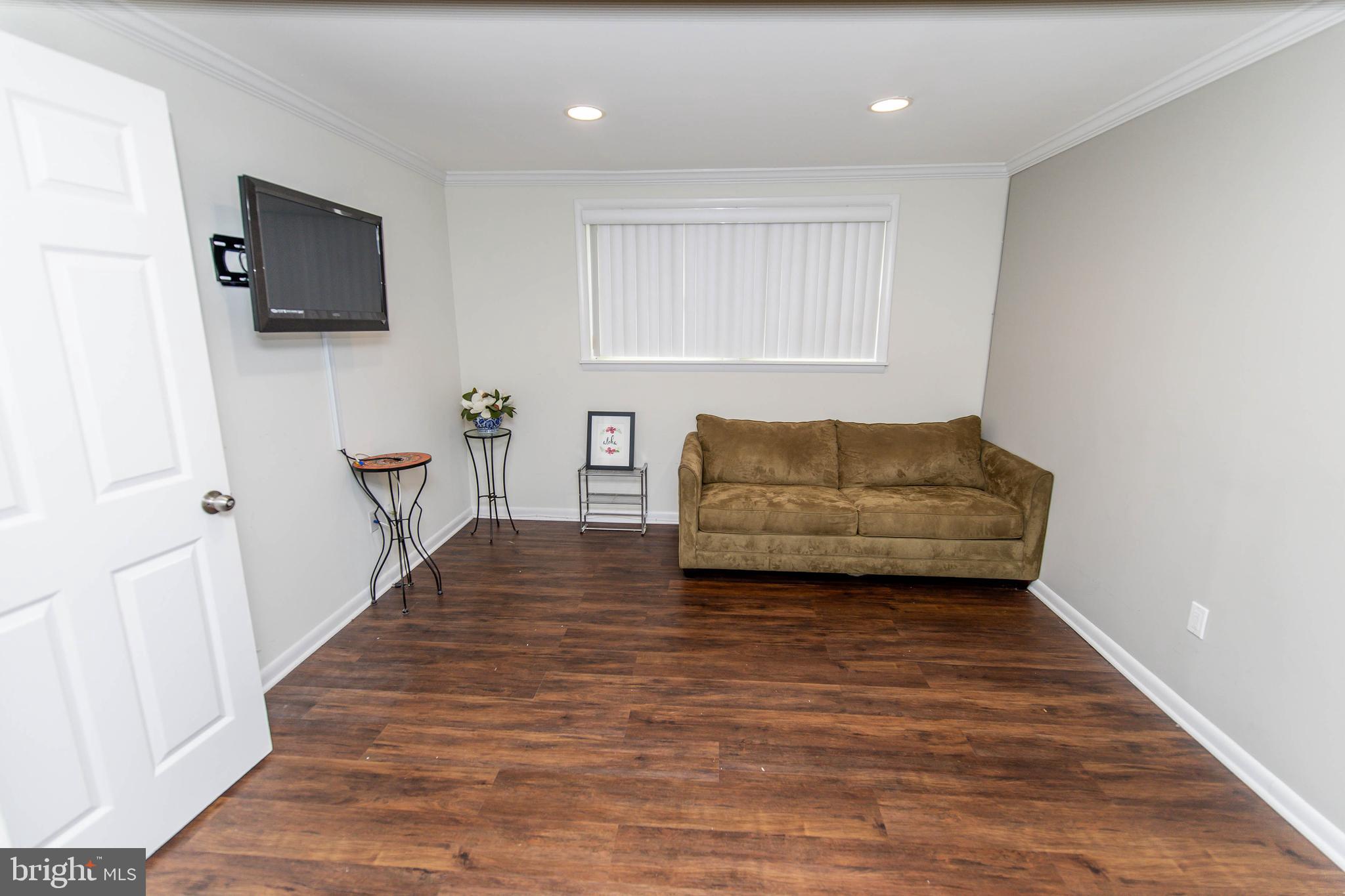 15613 Wembrough Street Silver Spring, MD 20905 - Photo 34 of 53
