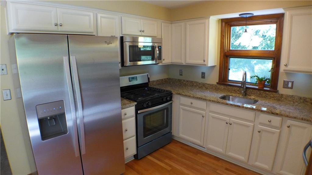 157 Countryview Drive McKees Rocks, PA 15136 - Photo 2 of 25 BRAND NEW KITCHEN, NEVER used. Installed specifically for the sale.