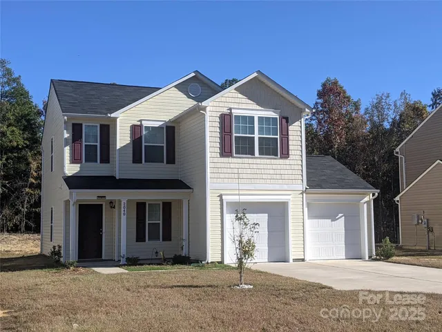 $1,825 | 2040 East Park Drive, Lancaster, SC 29720