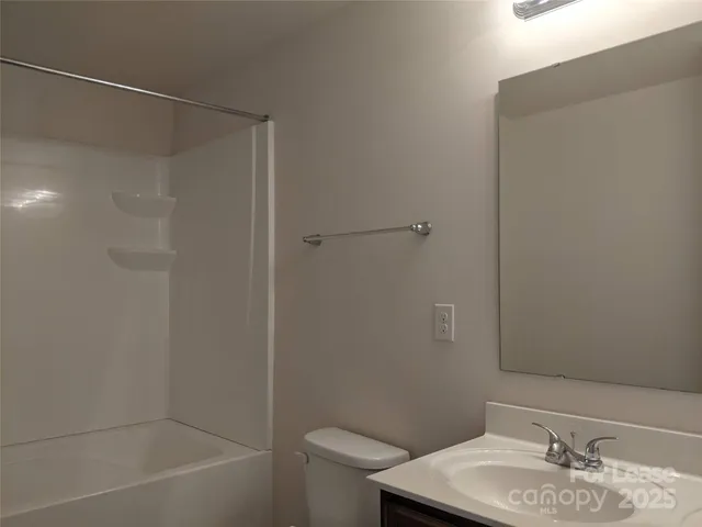 $1,825 | 2040 East Park Drive, Lancaster, SC 29720