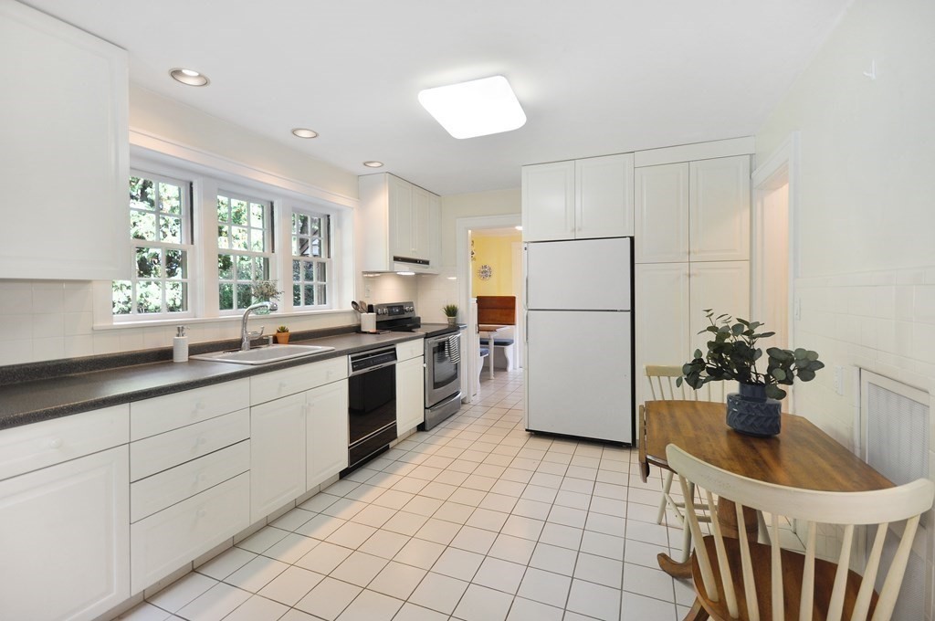 14 Winchester Road Arlington, MA 02474 - Photo 20 of 42