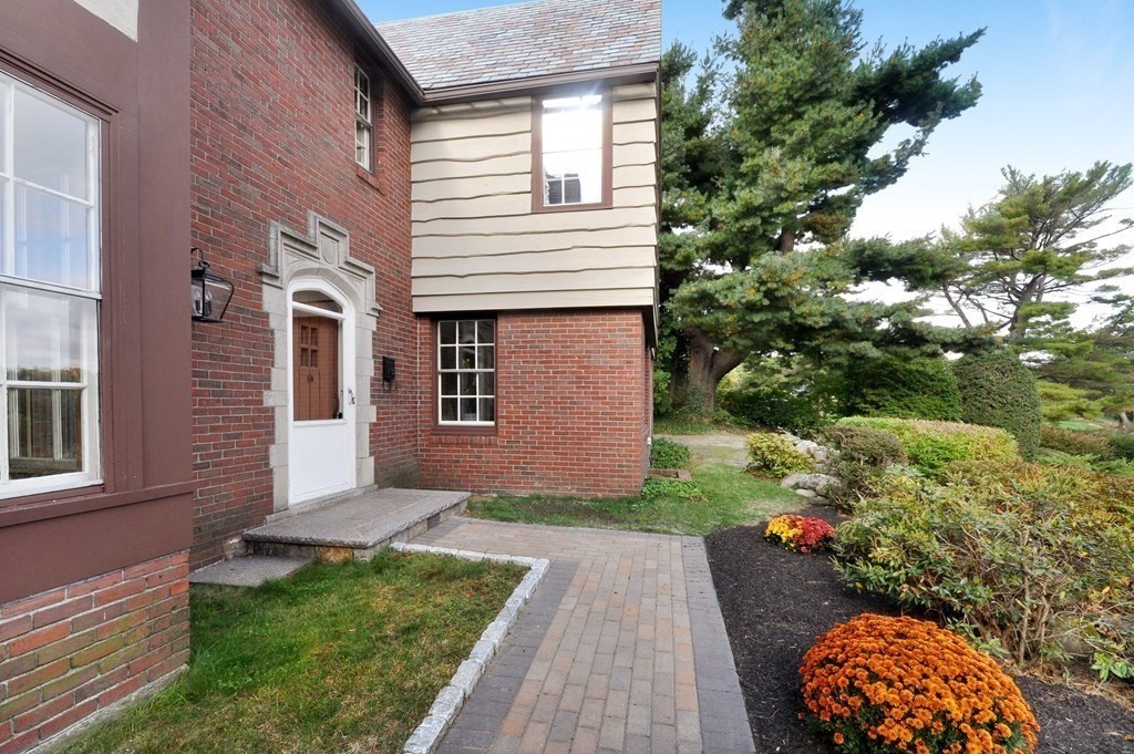 14 Winchester Road Arlington, MA 02474 - Photo 2 of 42