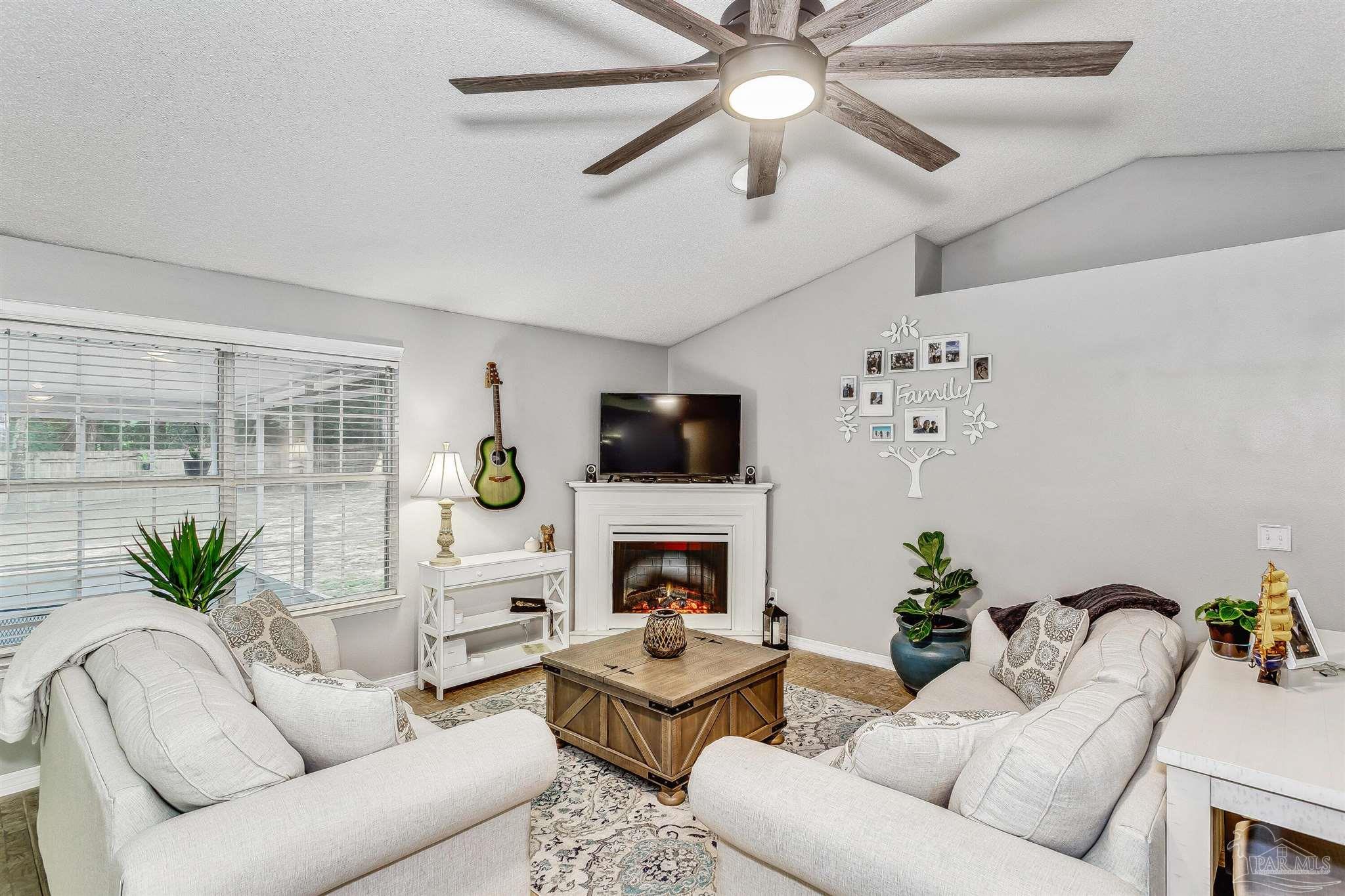 6743 Cedar Ridge Circle Milton, FL 32570 - Photo 13 of 30 Gallery Image 13