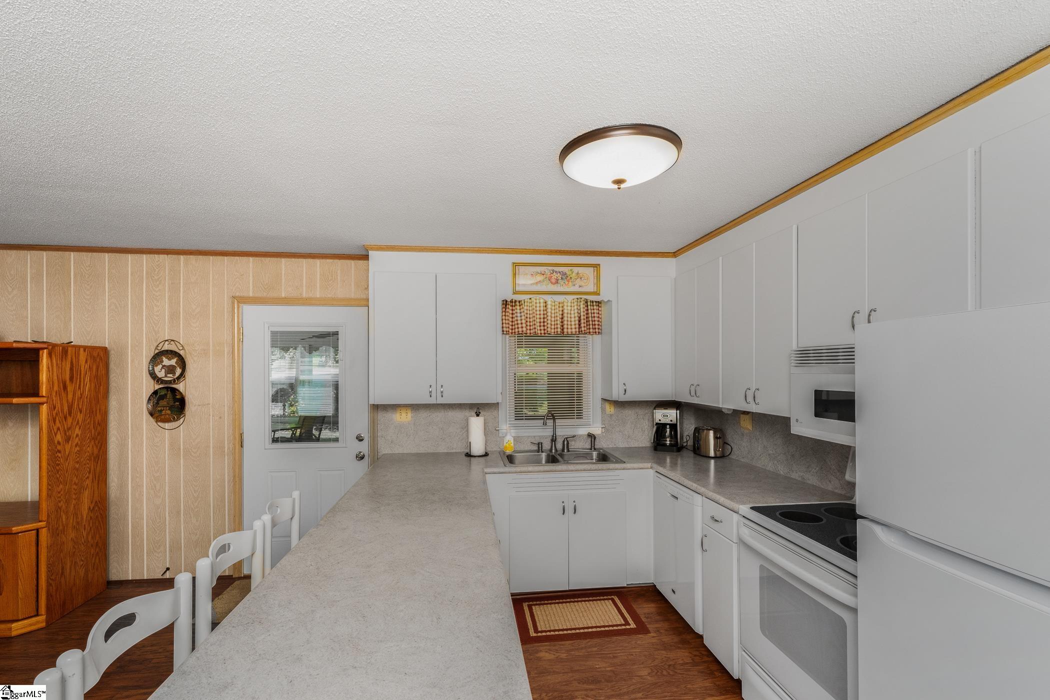 651 North Main Street Inman, SC 29349 - Photo 11 of 23