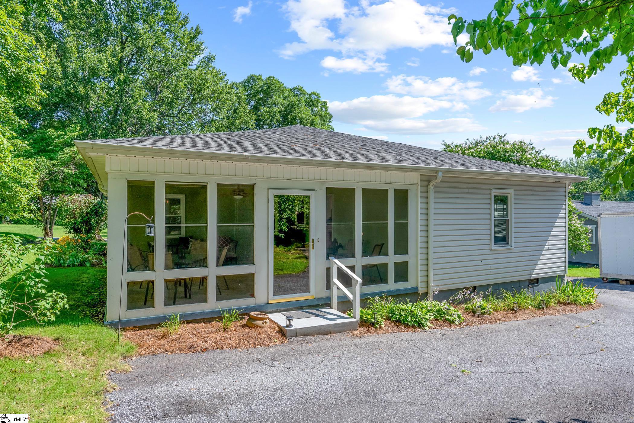 651 North Main Street Inman, SC 29349 - Photo 2 of 23