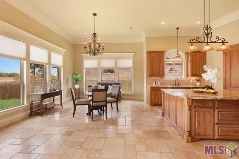 $584,000 | 13534 Kings Ct Avenue, Baton Rouge, LA 70810