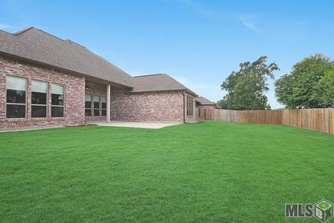 $584,000 | 13534 Kings Ct Avenue, Baton Rouge, LA 70810