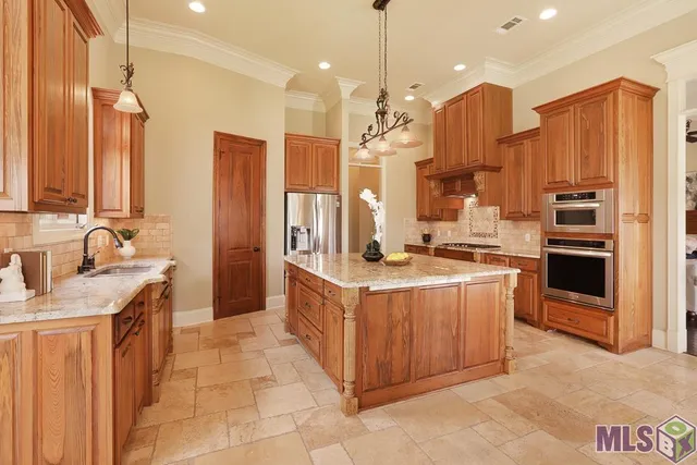 $584,000 | 13534 Kings Ct Avenue, Baton Rouge, LA 70810