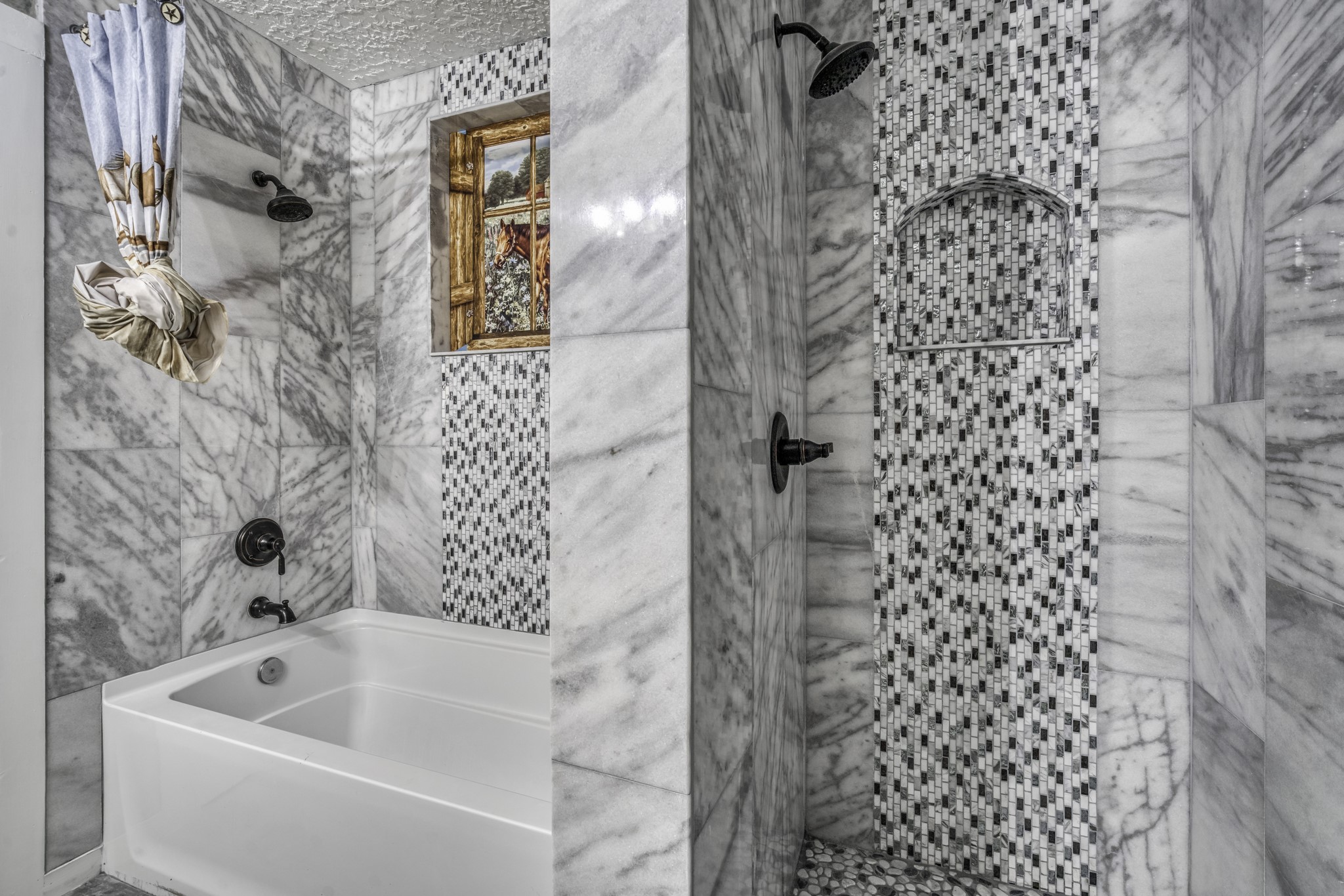 2266 Dutton Lane Madisonville, TX 77864 - Photo 21 of 50 a bathroom with a bathtub and shower