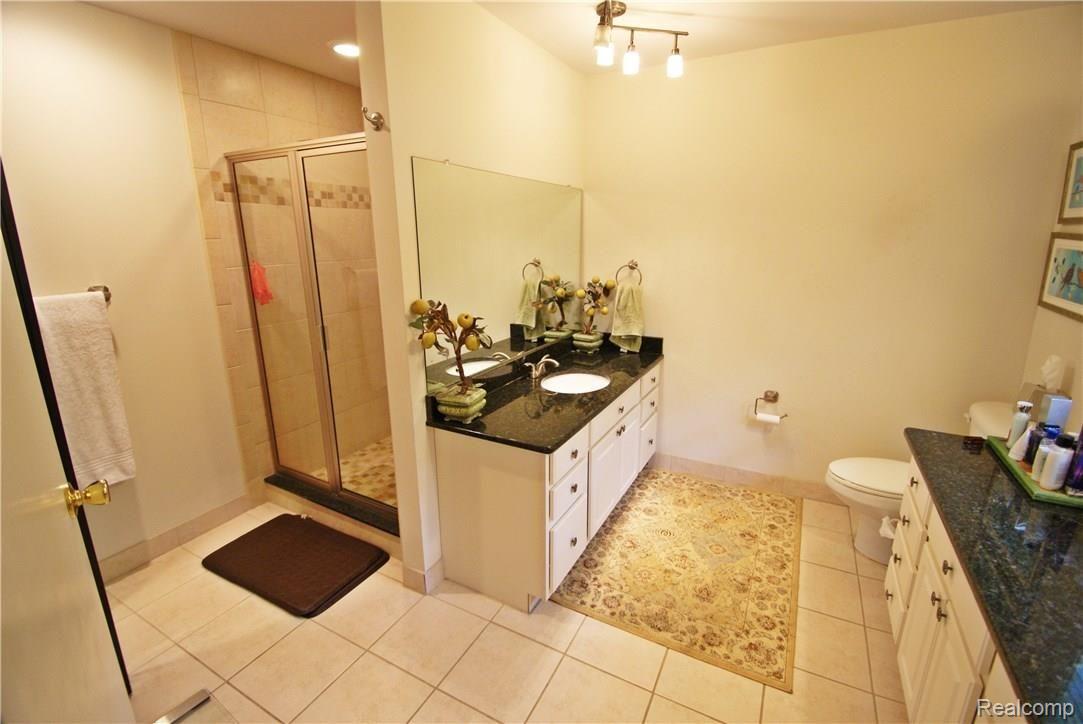 6887 Lahser Road Bloomfield Hills, MI 48301 - Photo 16 of 21 Lahser 6887 (65).JPG