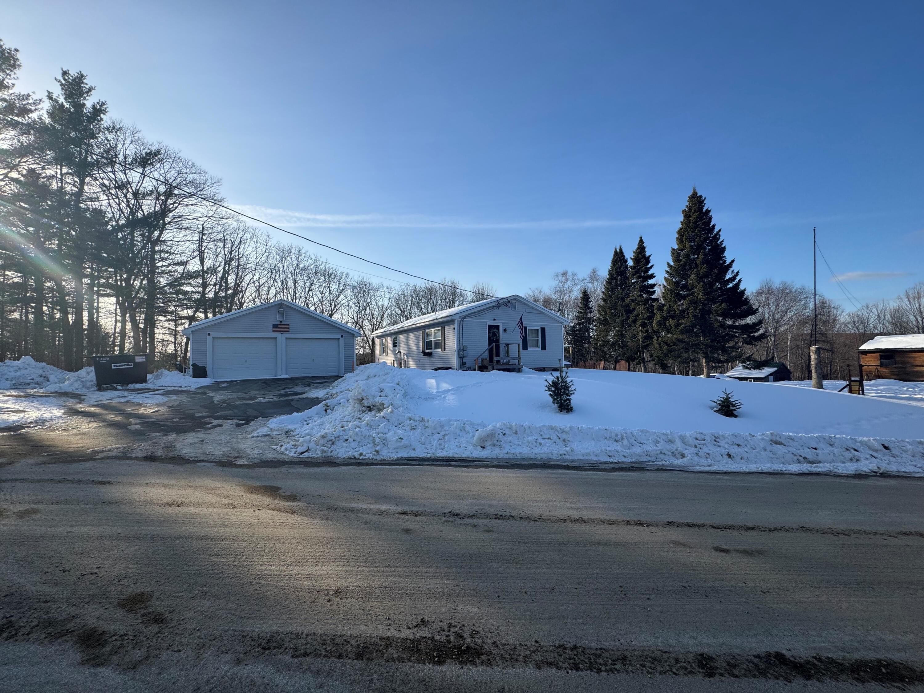 13 Oak Ridge Drive Augusta, ME 04330 - Photo 2 of 18 2