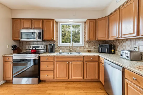 $430,000 | 3 Logwood Street, South Burlington, VT 05403