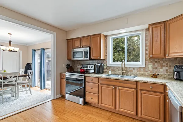 $430,000 | 3 Logwood Street, South Burlington, VT 05403