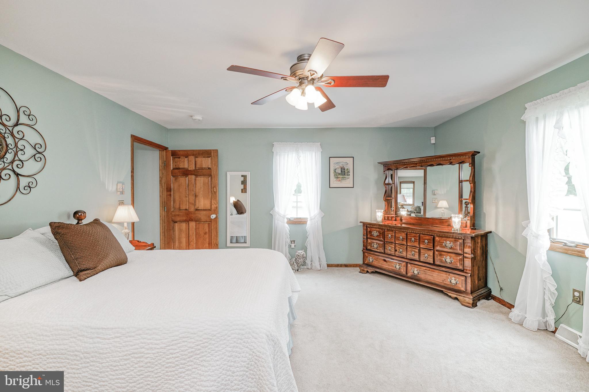 515 Heritage Road Sewell, NJ 08080 - Photo 16 of 68 Formal dining roomMaster Bedroom