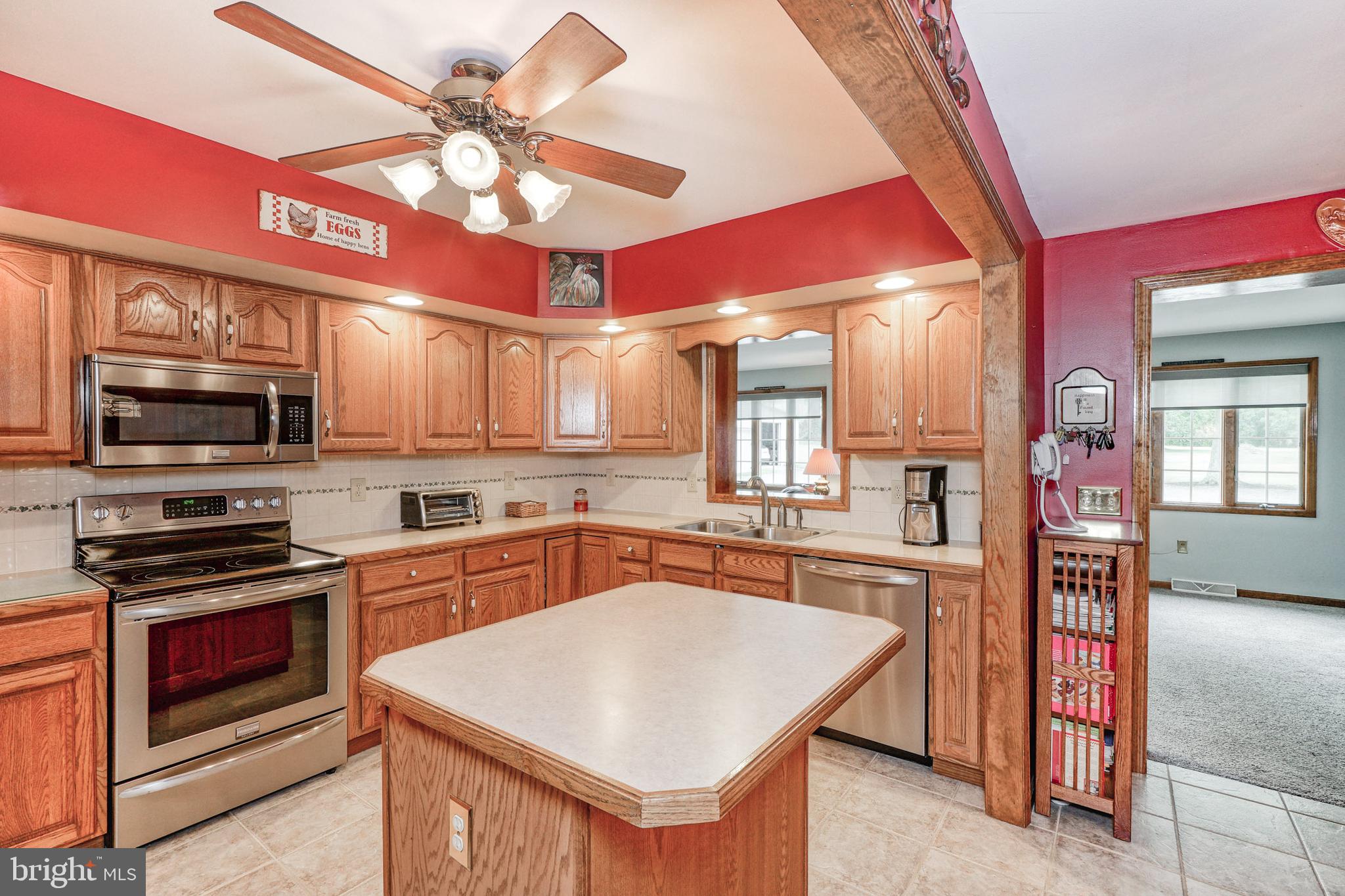 515 Heritage Road Sewell, NJ 08080 - Photo 3 of 68 Eat-in Kitchen