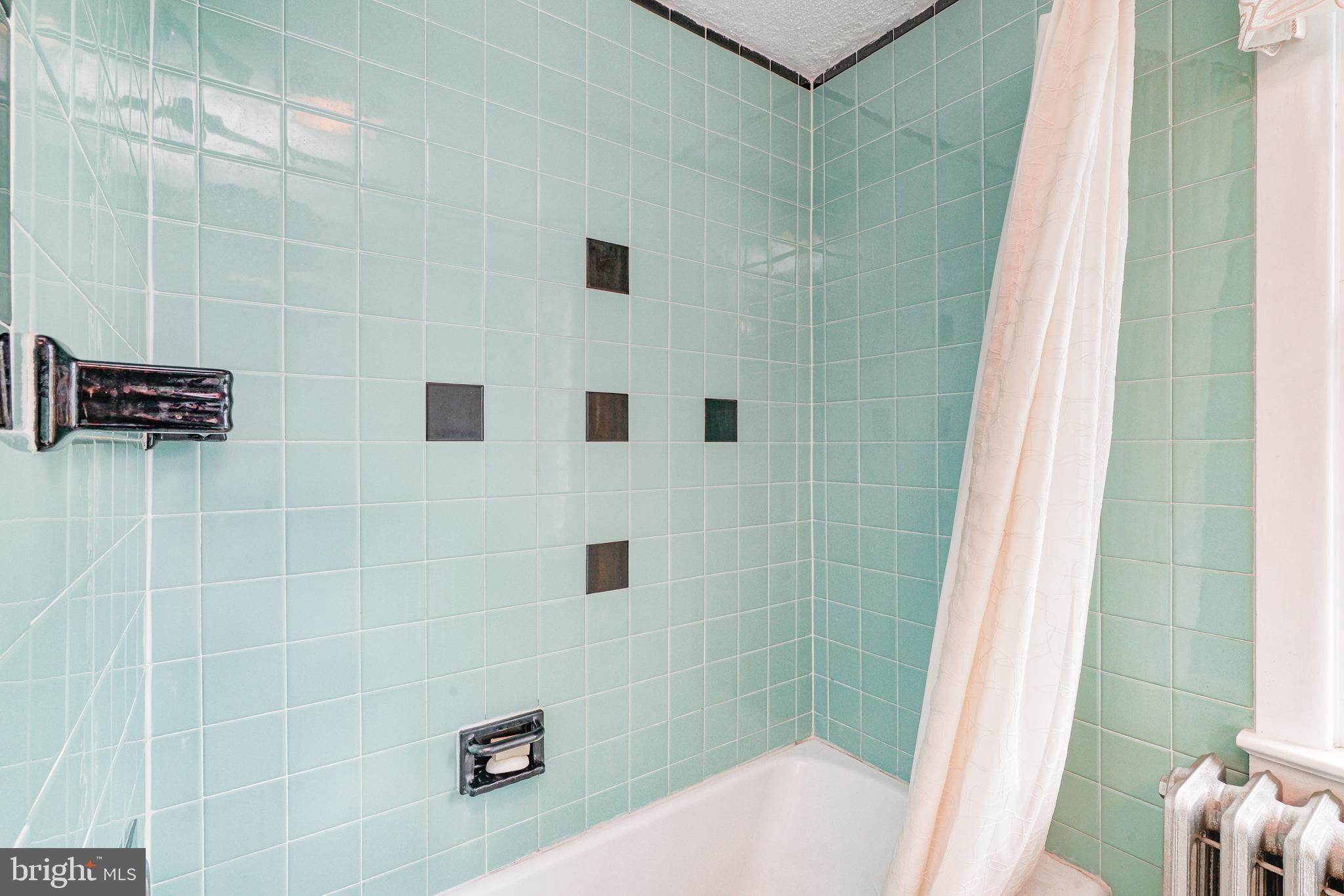 515 Heritage Road Sewell, NJ 08080 - Photo 41 of 68 Hall bathroom