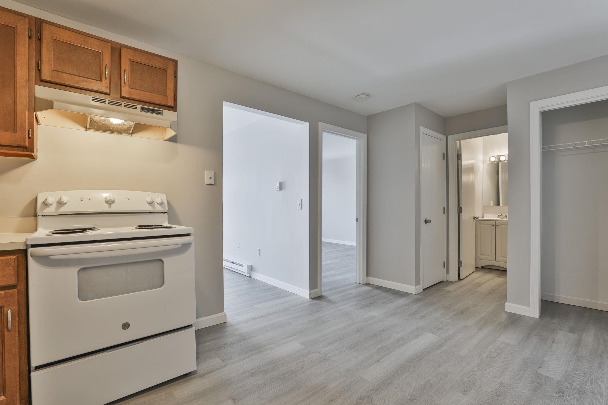 12 East Side Drive, Unit 19 Concord, NH 03301 - Photo 6 of 13