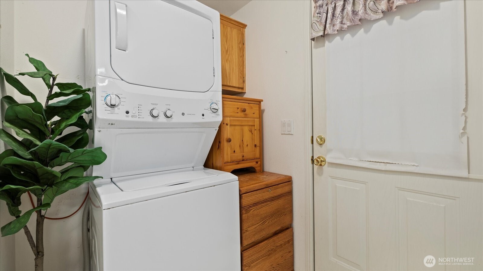 23825 15th Avenue Southeast, Unit 1 Bothell, WA 98021 - Photo 22 of 25 a utility room with dryer and washer