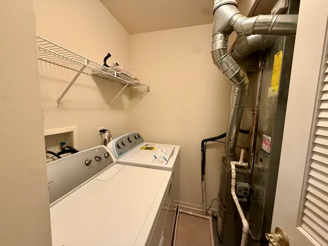 $2,450 | 3123 Ollerton Avenue, Aurora, IL 60502