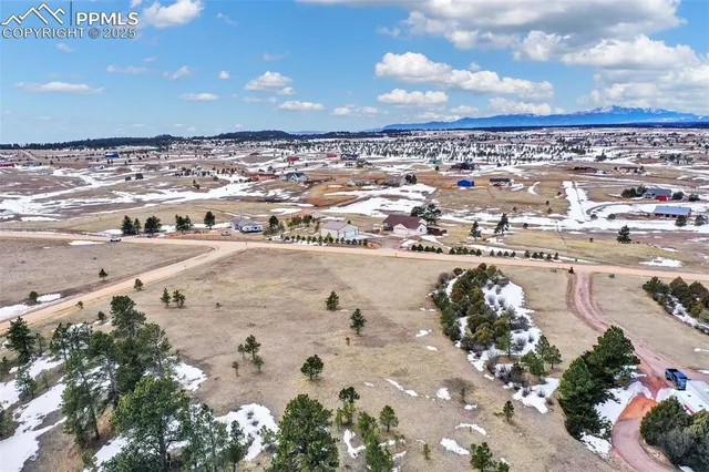 a view of a terrace view