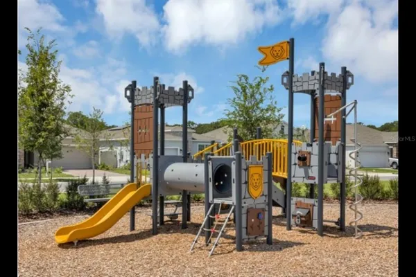 $2,695 | Undisclosed Address, Tavares, FL 32778
