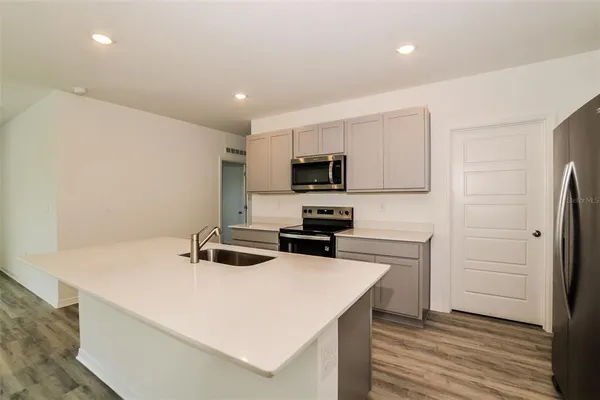 $2,695 | Undisclosed Address, Tavares, FL 32778
