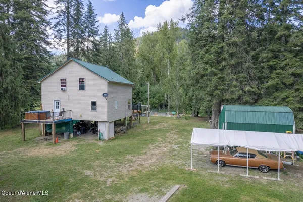 $1,000,000 | 20264 Coeur D'Alene River Road, Wallace, ID 83873