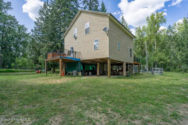 $1,000,000 | 20264 Coeur D'Alene River Road, Wallace, ID 83873