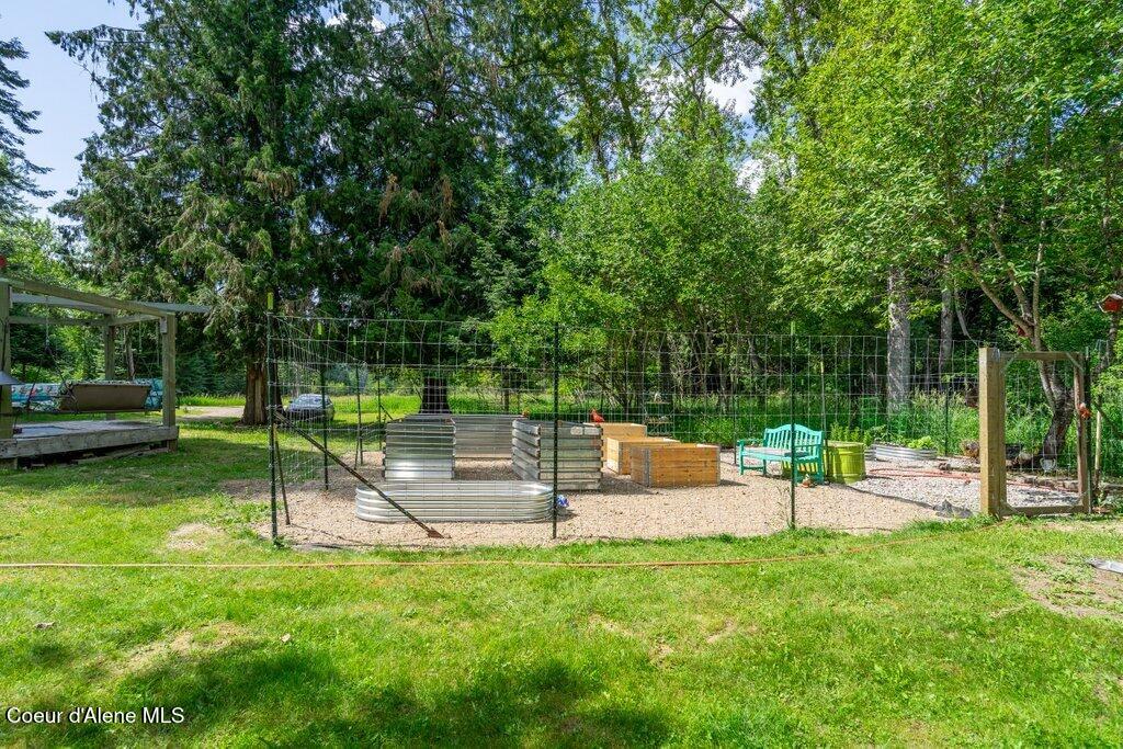 20264 Coeur D'Alene River Road Wallace, ID 83873 - Photo 23 of 43 Garden