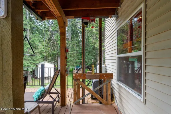 $1,000,000 | 20264 Coeur D'Alene River Road, Wallace, ID 83873