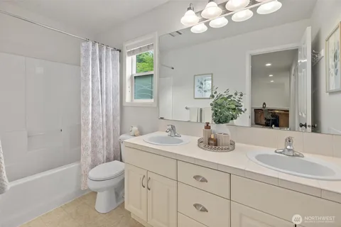 $1,725,000 | 1021 271st Avenue Southeast, Sammamish, WA 98075