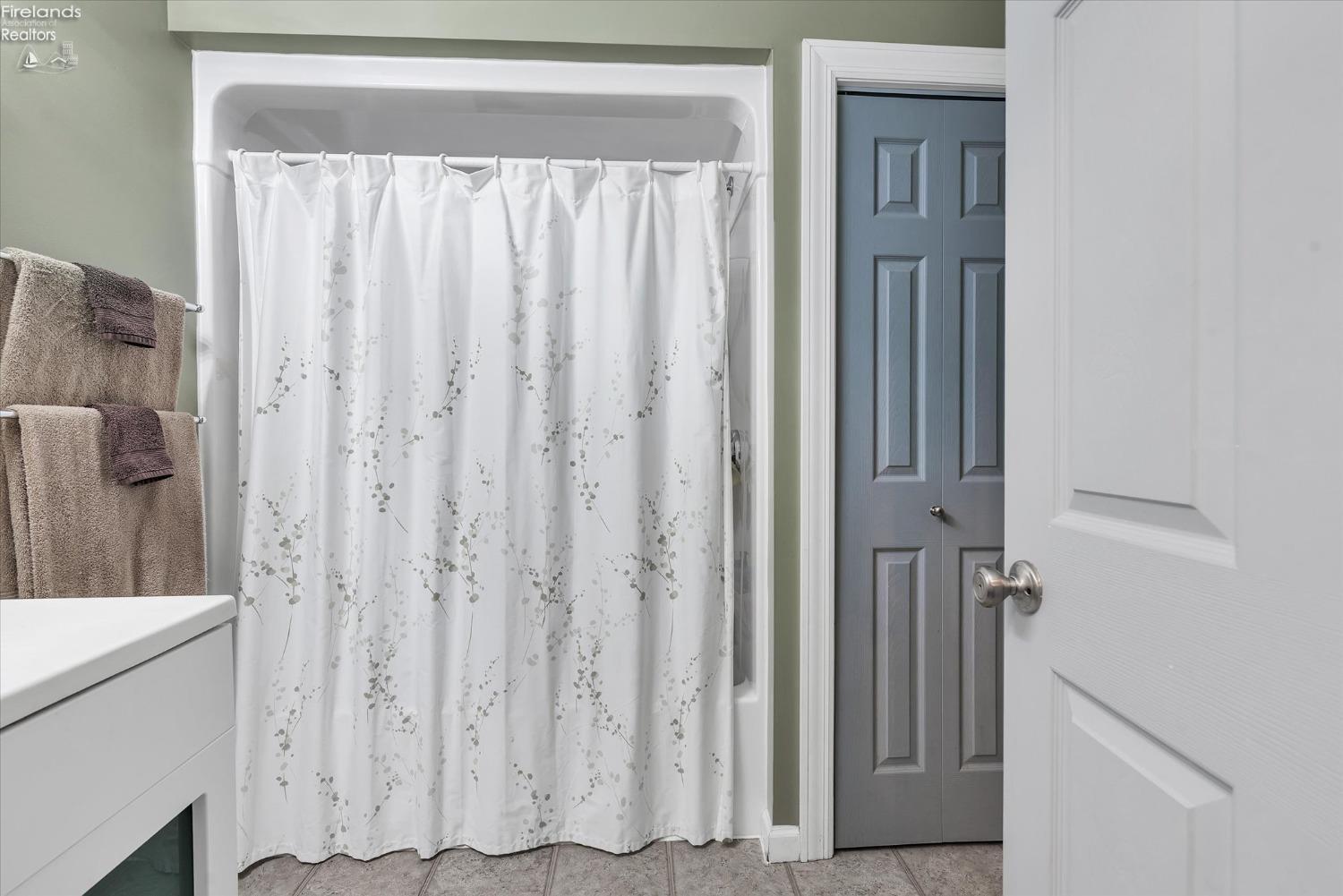 7240 Rankie Road Port Clinton, OH 43452 - Photo 26 of 46 Gallery Image 26