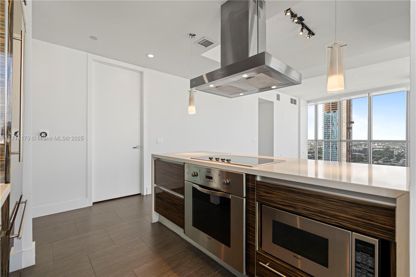 1100 Biscayne Boulevard, Unit 4005 Miami, FL 33132 - Photo 4 of 53